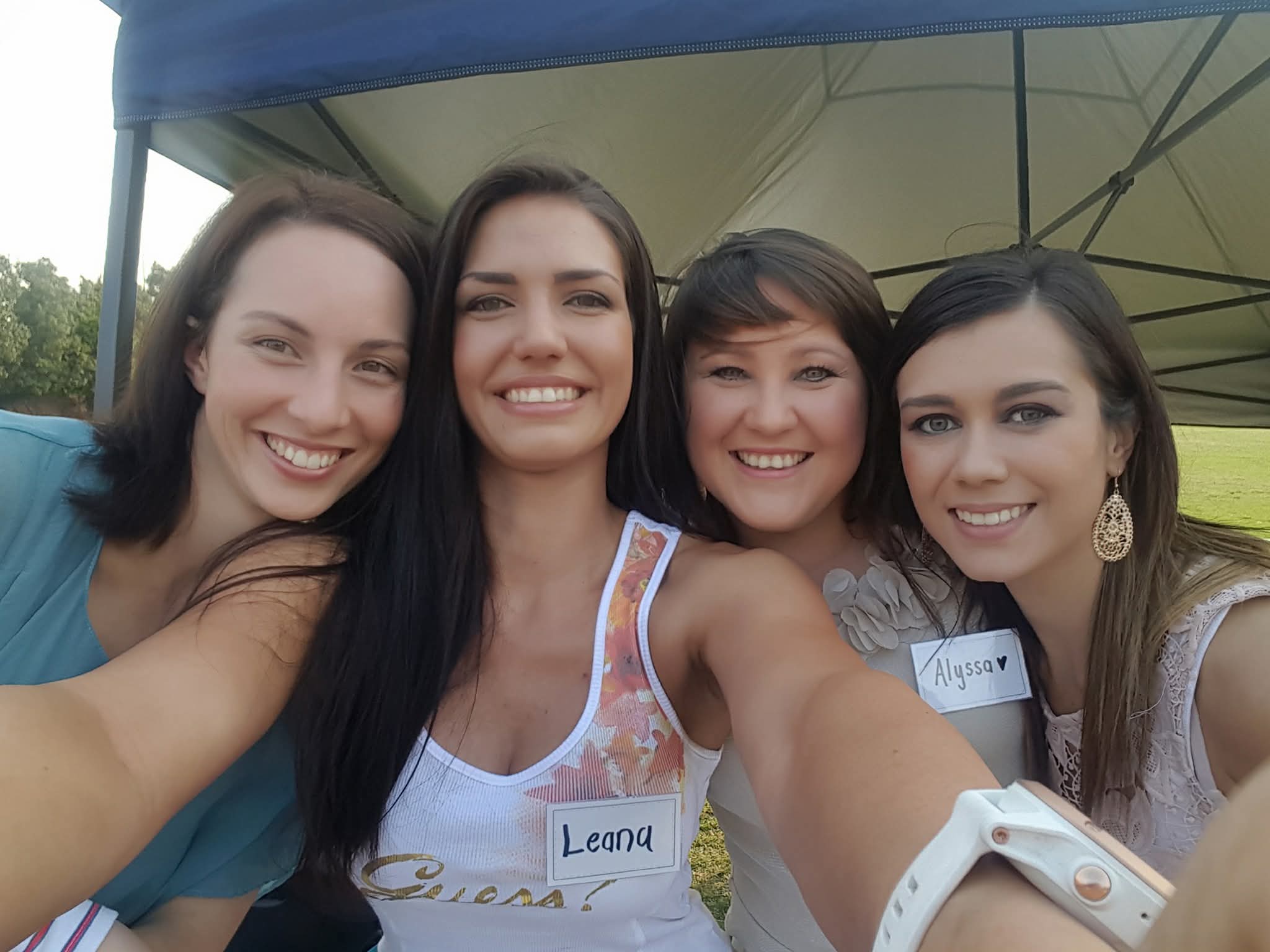 10-Jaar Reünie 2016 — Vriendinne onder die tent